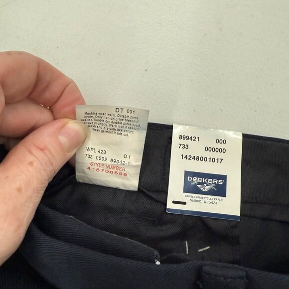 Dockers Pleated Custom Classic Fit Business Casual Pants Mens size 38x36 NEW - Picture 5 of 6